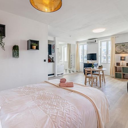 Aurora Lov'Room Proche De Saint Charles Marseille Eksteriør billede