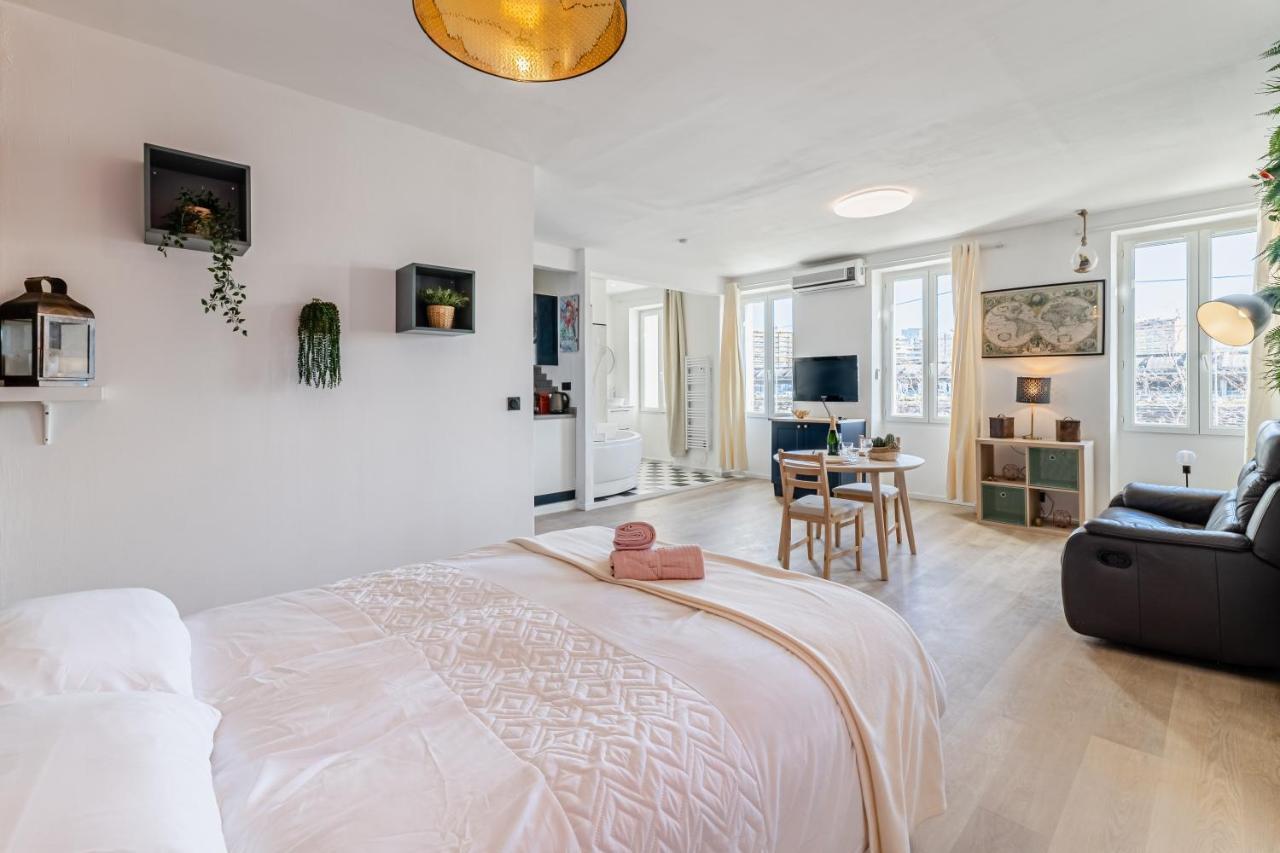 Aurora Lov'Room Proche De Saint Charles Marseille Eksteriør billede