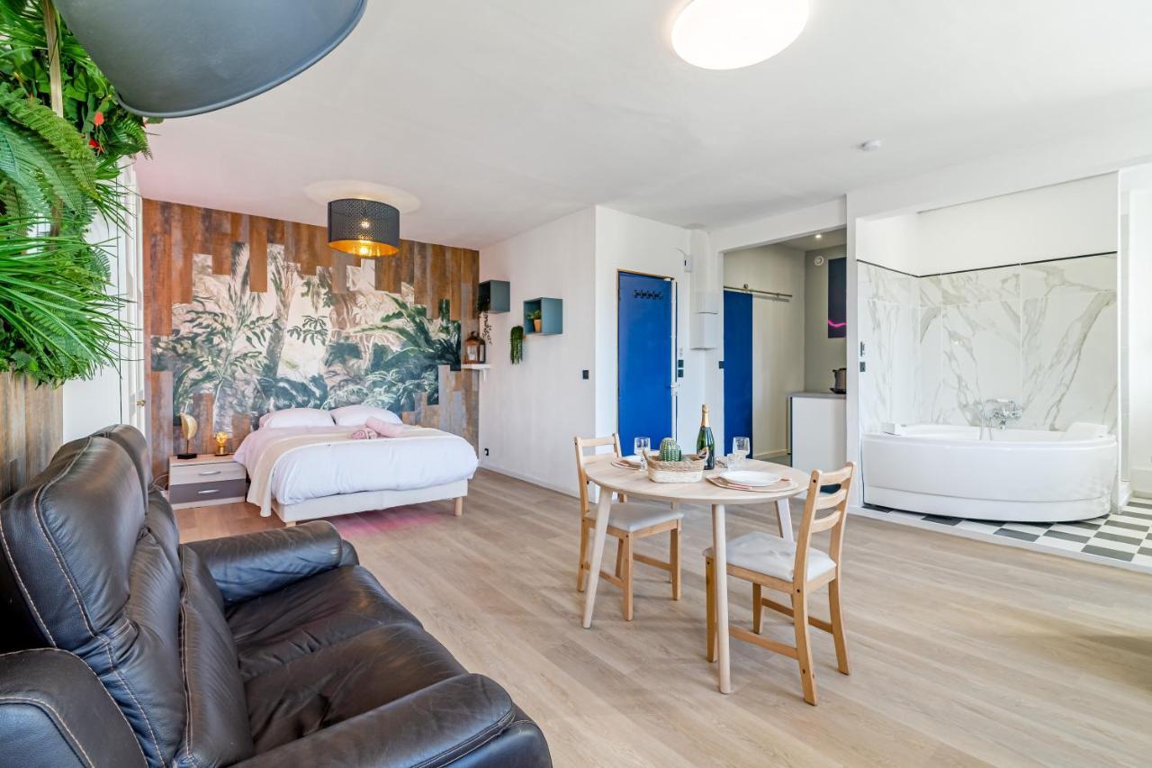 Aurora Lov'Room Proche De Saint Charles Marseille Eksteriør billede